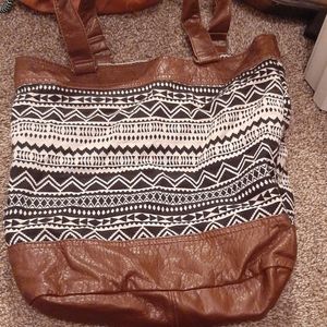 Aeropostale tote